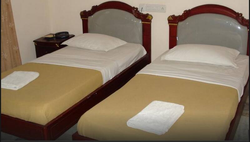 Mundadan Royal Inn, Kochi 1